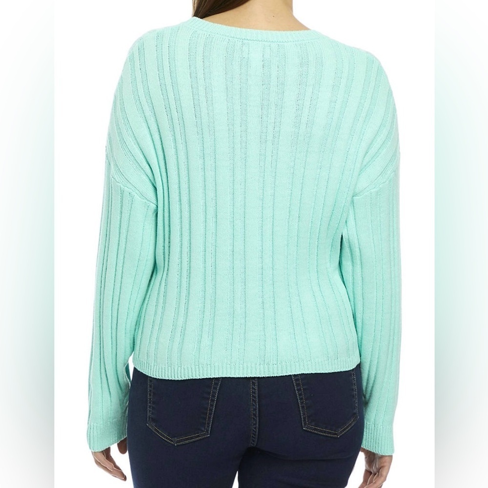 Women’s Drop Shoulder Cable Knit Sweater - Picture 2 of 6